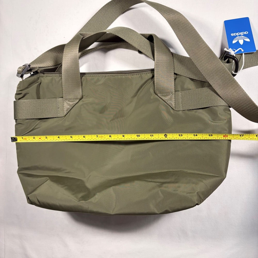 Adidas Originals Puffer Nylon Tote Bag Olive Green Crossbody Messenger Gym bag - Picture 7 of 9
